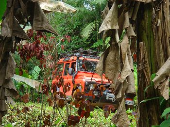 Expedition Land Rover in action