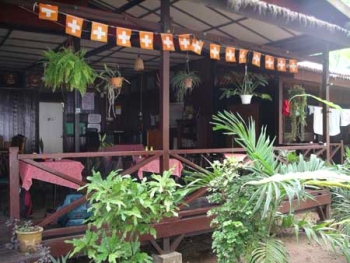 Swiss Cottage resort dining & communal area